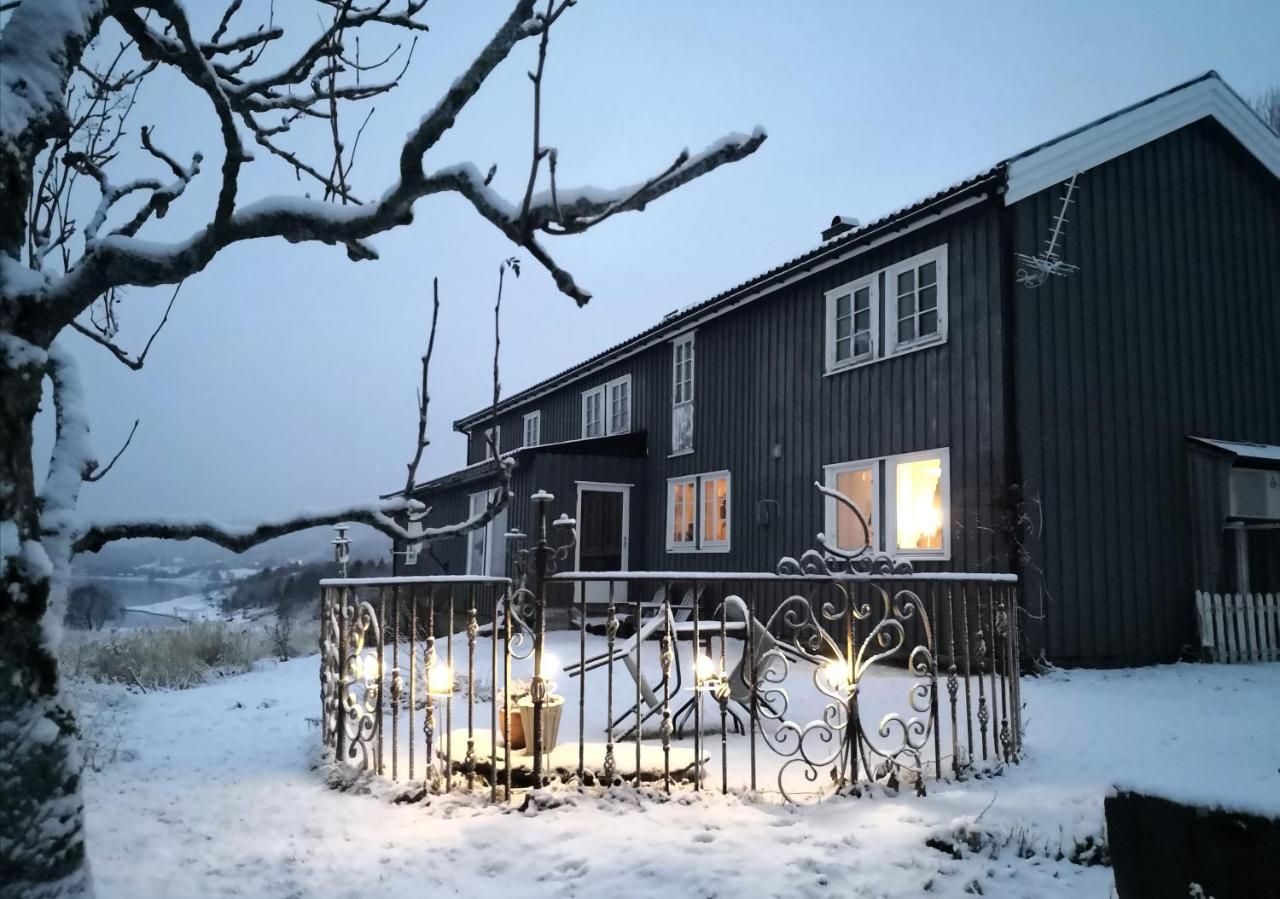 Aline's Stue, Utskarpen * Fuglstad